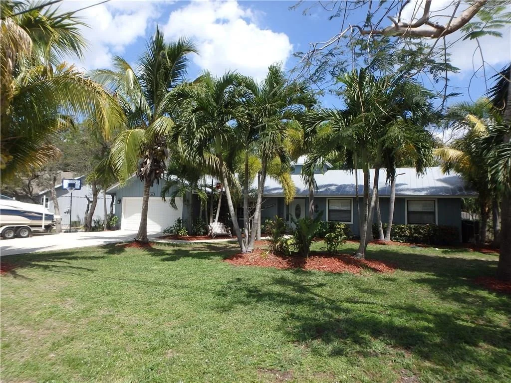 Photo of 804 NW North River Drive