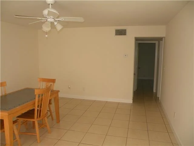 Photo of 804 SE Dolphin Drive