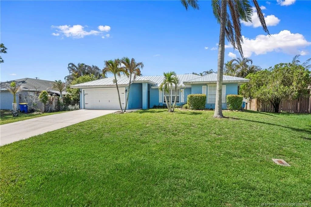 Photo of 984 NW 16th Place