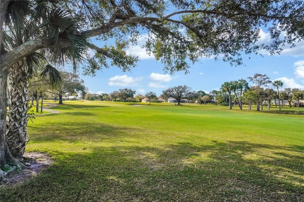 Photo of 4093 SE Fairway E