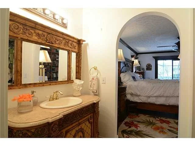 Photo of 4221 SE Rainbows End