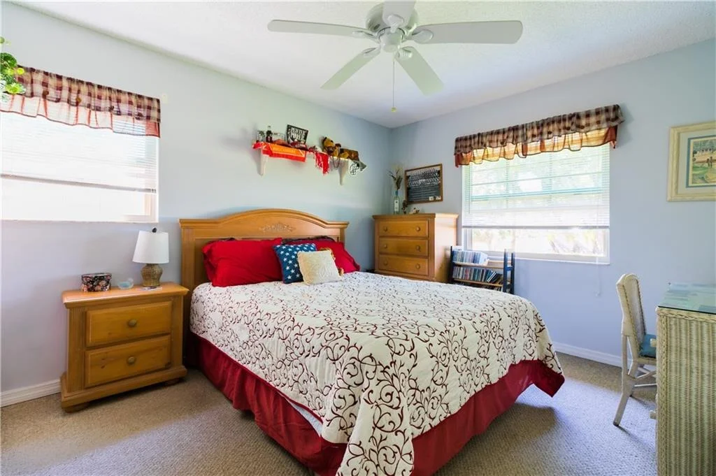 Photo of 704 NW North River Drive