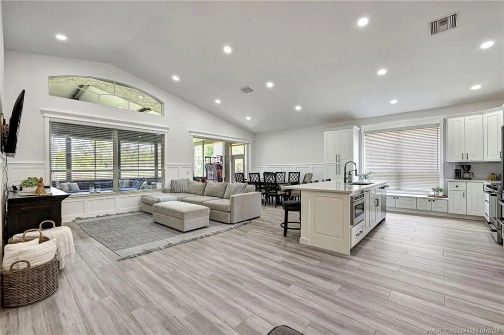 Photo of 6451 SE Wild Olive Lane