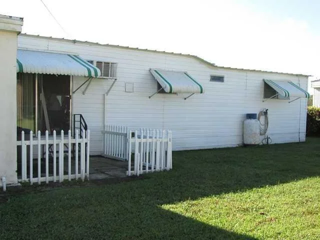 Photo of 2915 SE La Palma Terrace