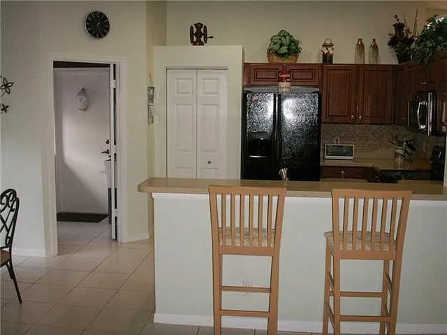 Photo of 7177 SE Magellan Lane