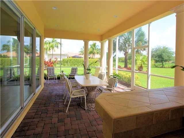Photo of 7645 SE Laque Circle