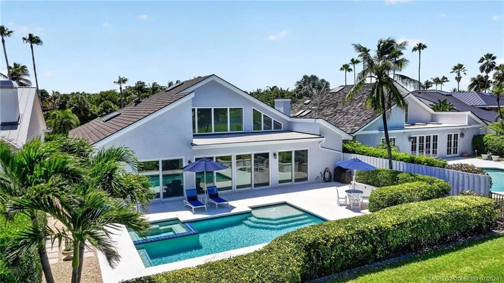 Photo of 6943 SE Harbor Circle