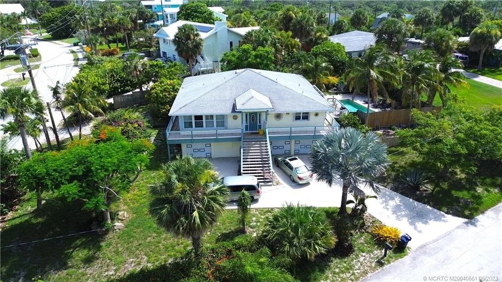 Photo of 1296 NE Oceanview Circle