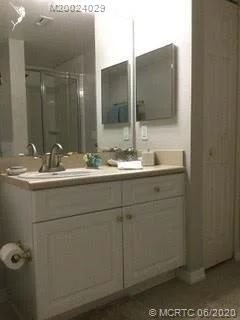 Photo of 254 SE Kitching Circle
