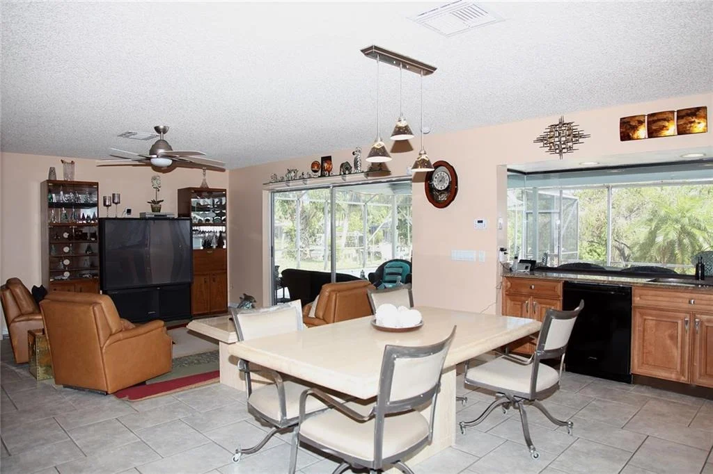 Photo of 817 SE Krueger Parkway