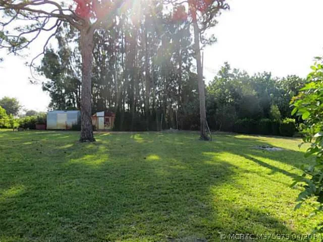 Photo of 842 SE Stafford Drive