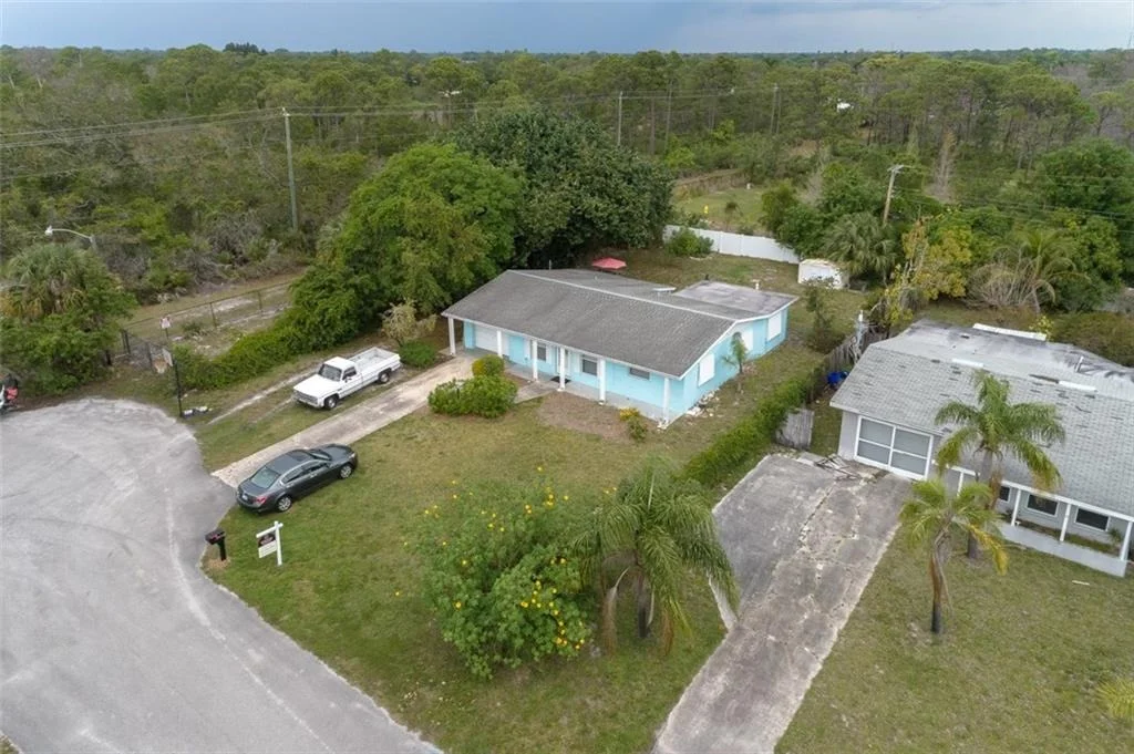 Photo of 2389 NW Sunset Boulevard