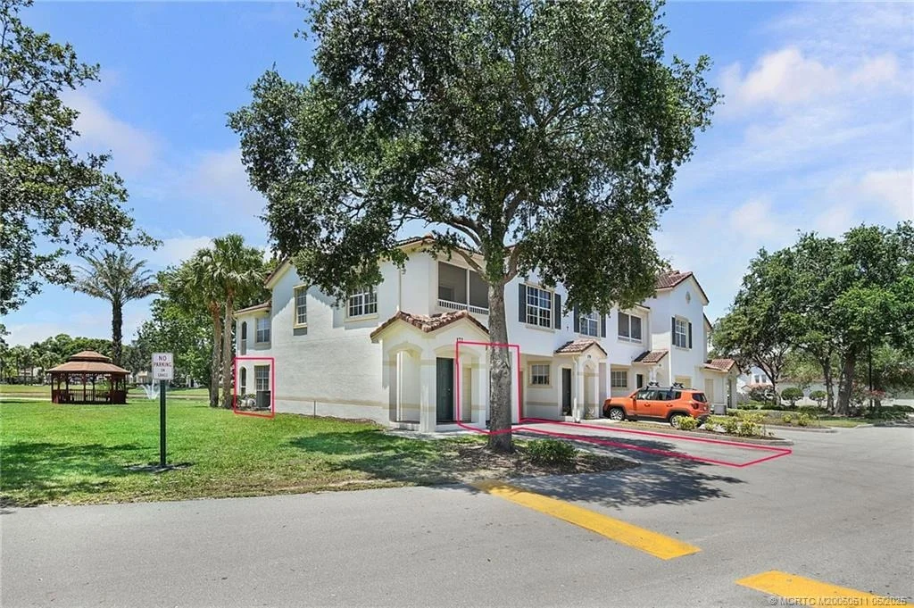 Photo of Unit 174 at 174 SE Kitching Circle