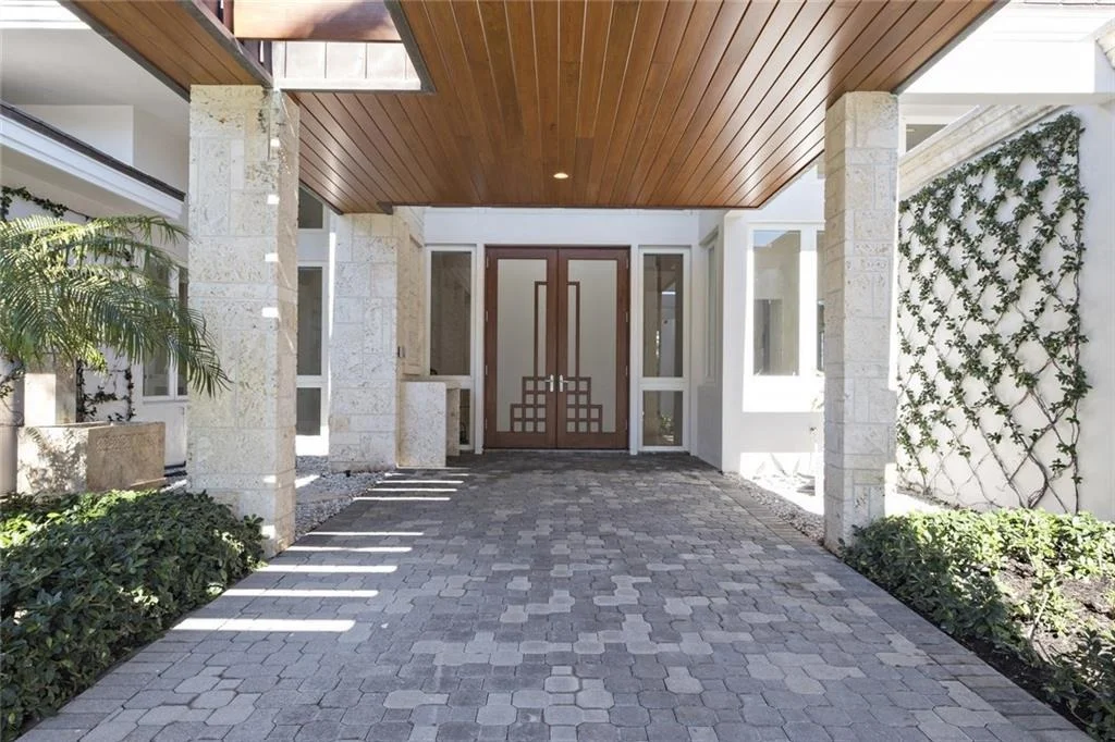 Photo of 7023 SE Harbor Circle