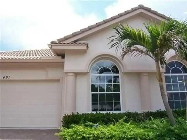 Photo of 491 NW Red Pine Way