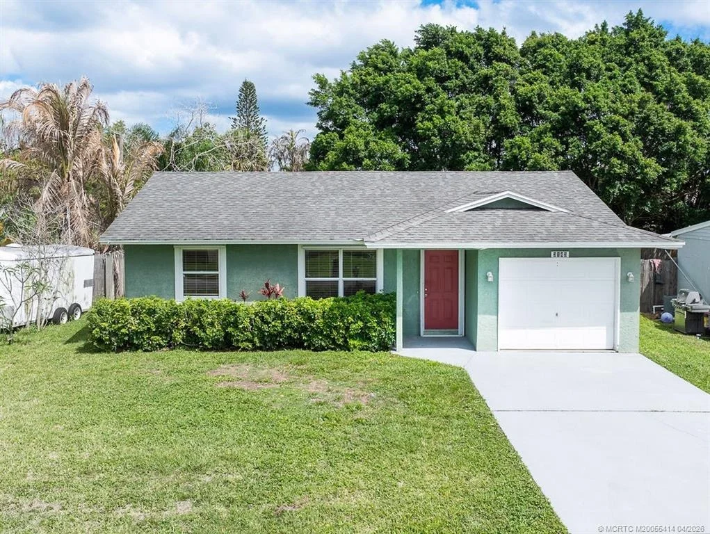 Photo of 3143 SE Banyan Street