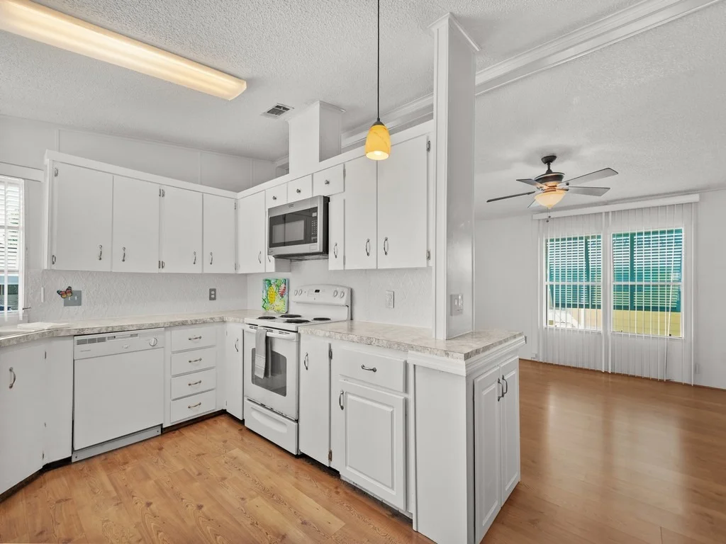 Photo of 836 Hyacinth Circle