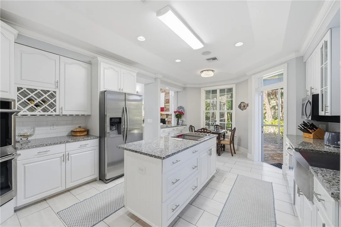 Photo of 881 Robin Lane