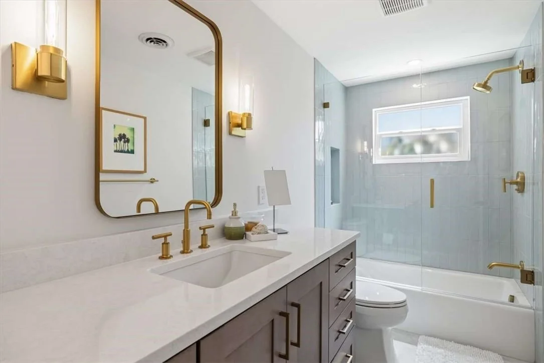 Photo of 405 Eugenia Road