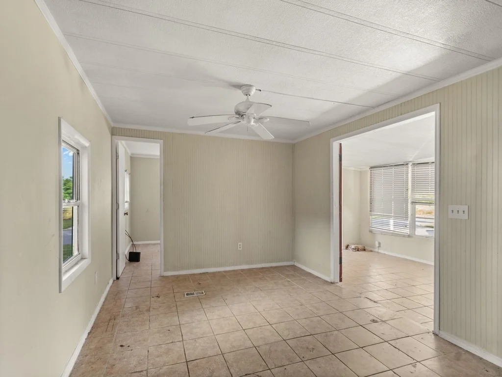 Photo of 703 Lark Drive