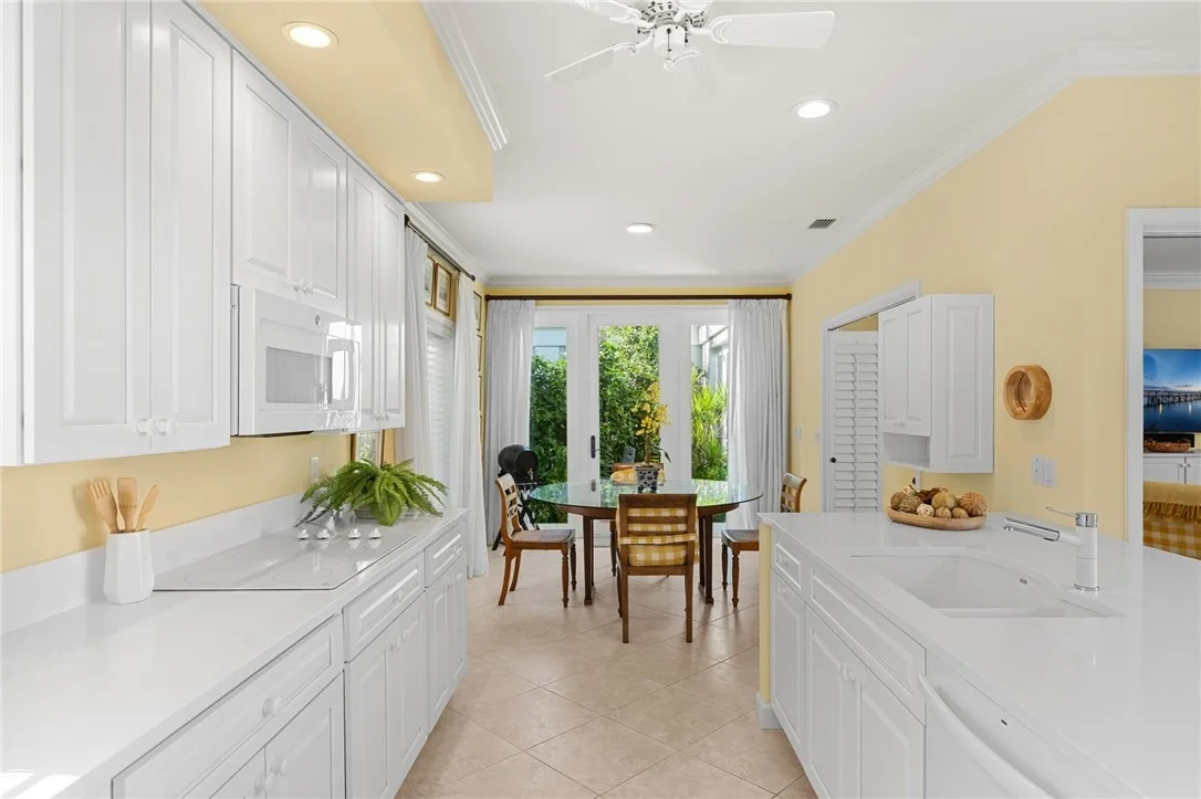 Photo of 625 Riomar Drive