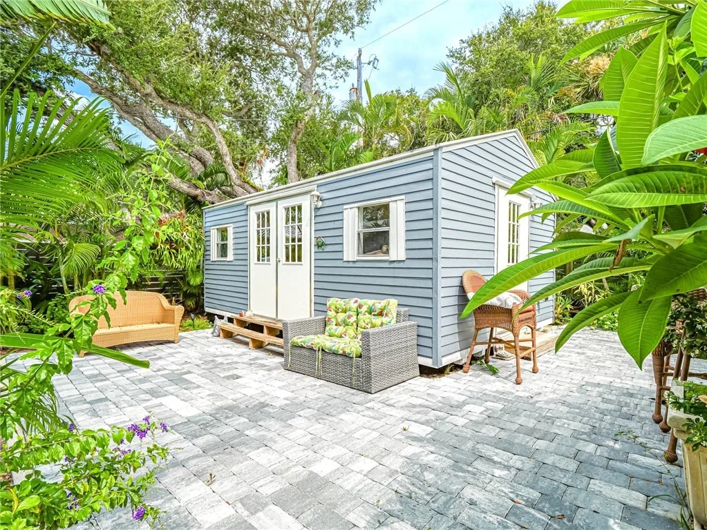 Photo of 915 Tides Road