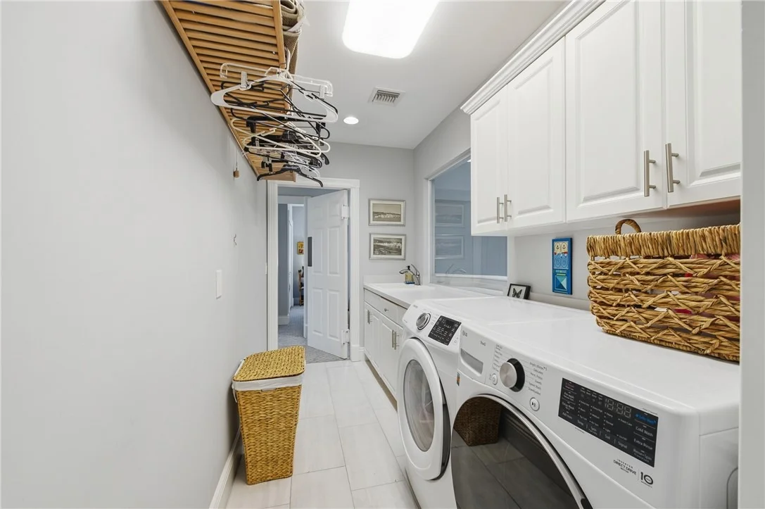 Photo of 881 Robin Lane