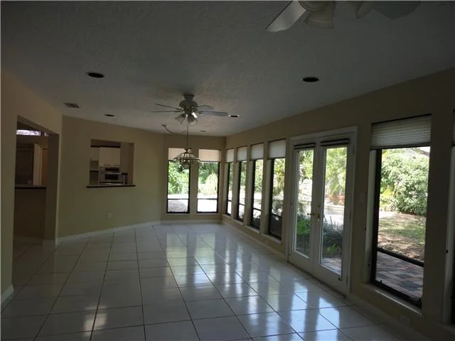 Photo of 1390 River Ridge Drive