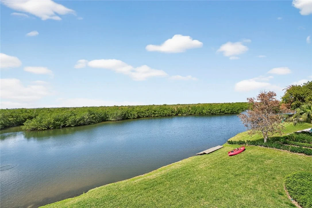 Photo of 545 White Pelican Circle