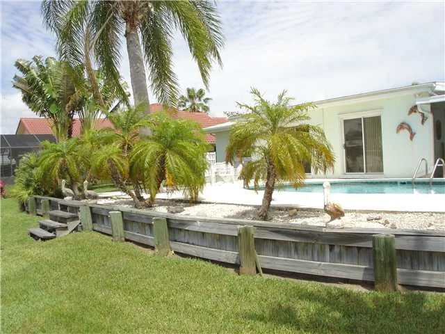 Photo of 17 Dolphin Drive
