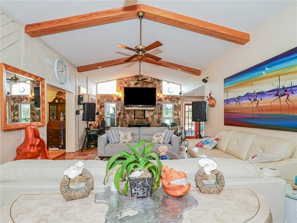 Photo of 915 Tides Road