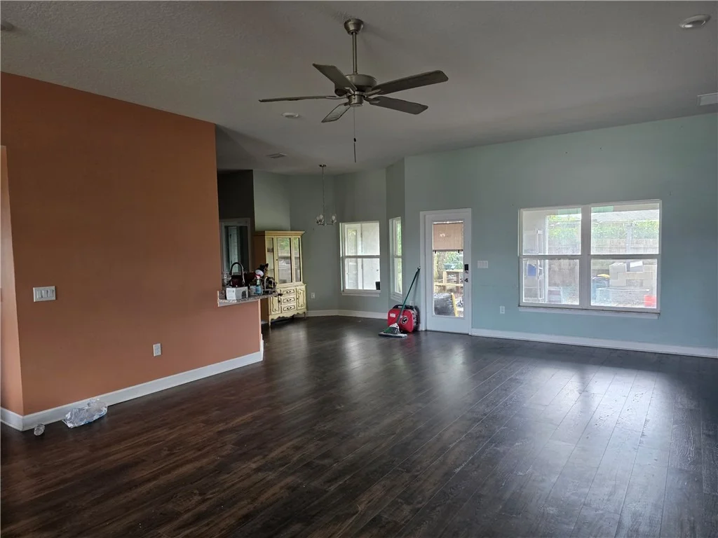 Photo of 989 Bermuda Avenue