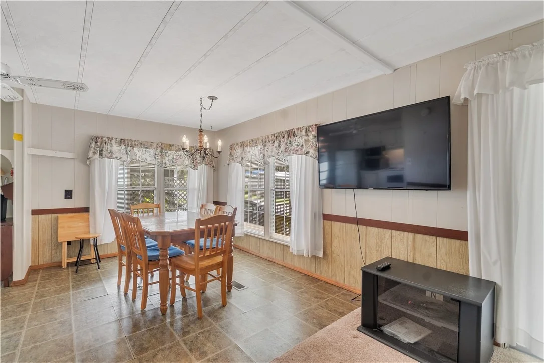 Photo of 959 Laurel Circle
