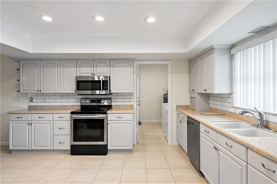 Photo of 618 Conn Way