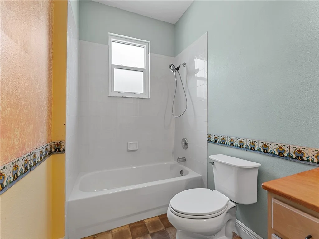 Photo of 7658 14th Lane