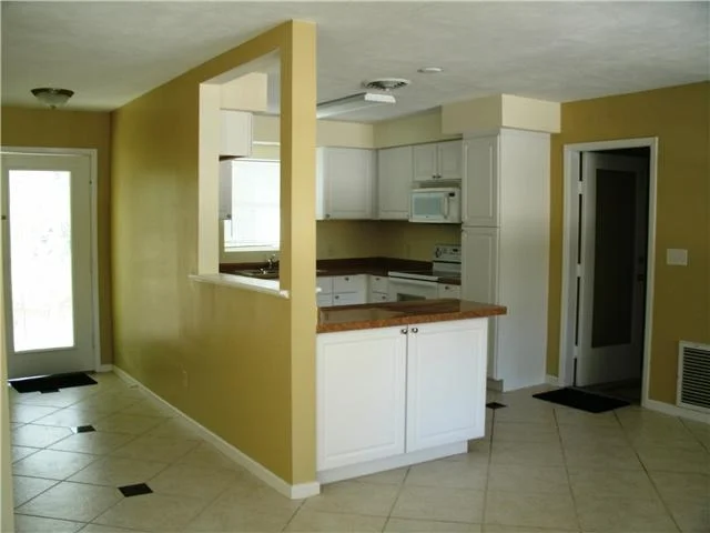 Photo of 2624 Victory Boulevard