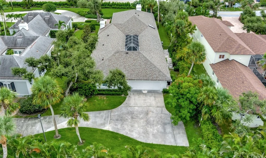 Photo of 615 Riomar Drive