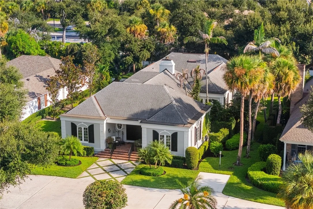 Photo of 625 Riomar Drive