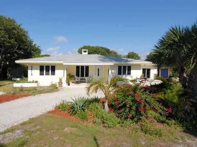 Photo of 3815 Silver Palm Drive