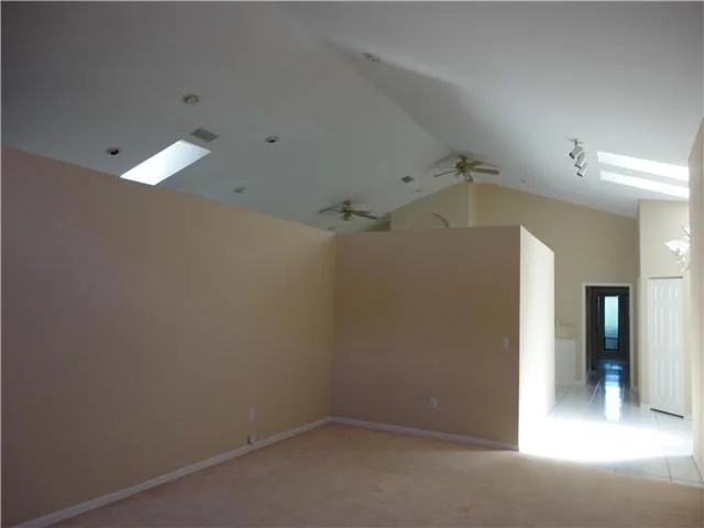 Photo of 1390 River Ridge Drive