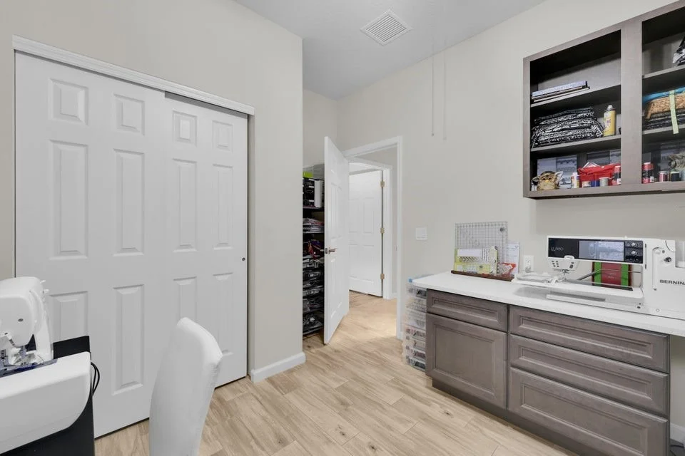 Photo of 5040 Pendelton Square