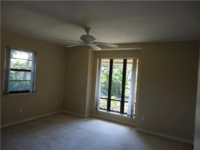 Photo of 1390 River Ridge Drive