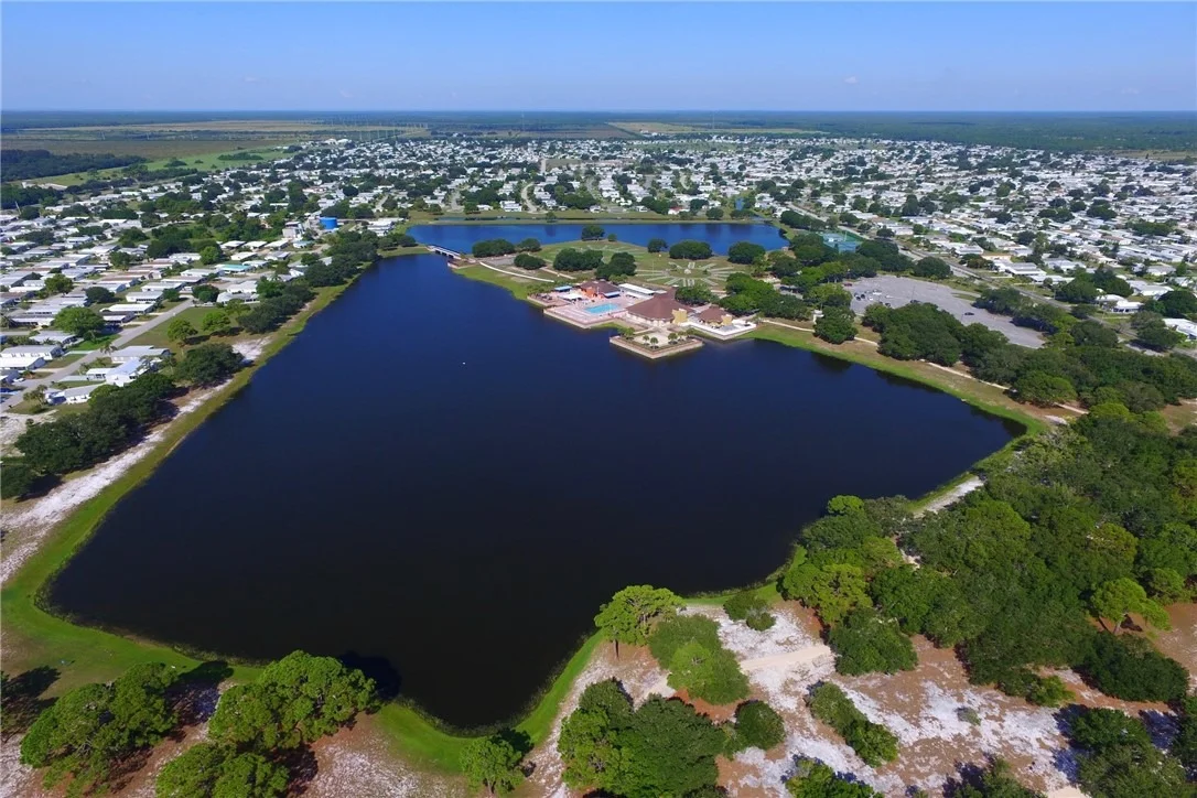 Photo of 711 Amaryllis Drive