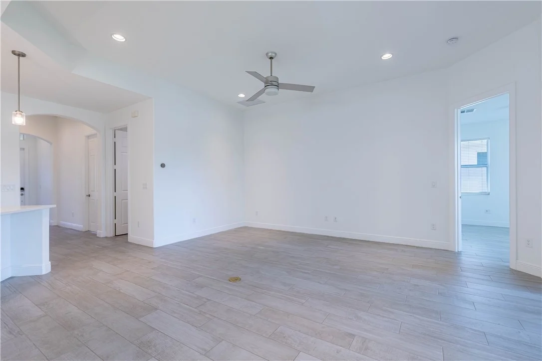 Photo of 5979 Bella Rosa Lane