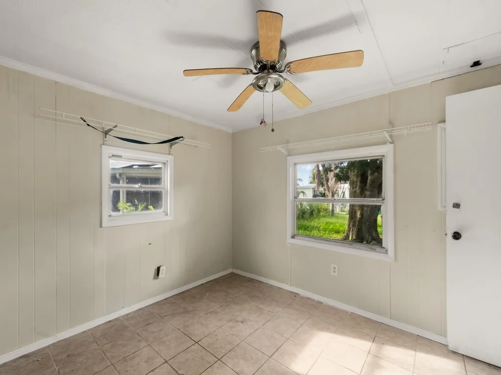 Photo of 703 Lark Drive