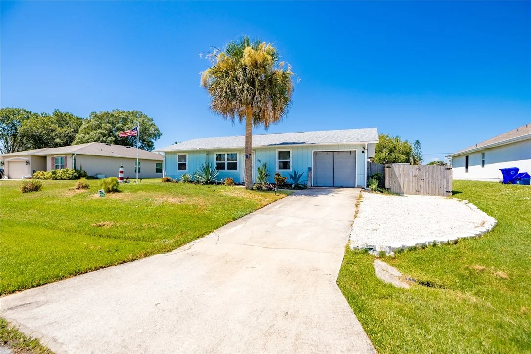 Photo of 445 Perch Lane