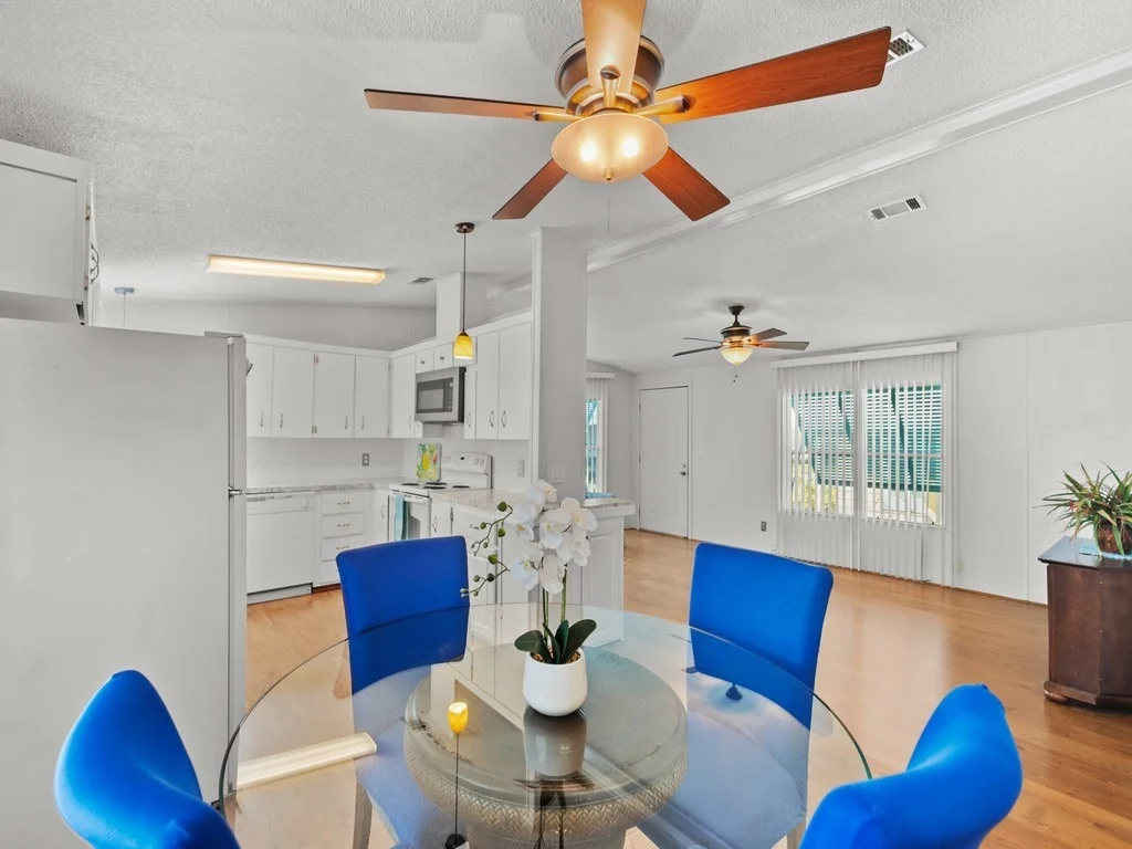 Photo of 836 Hyacinth Circle