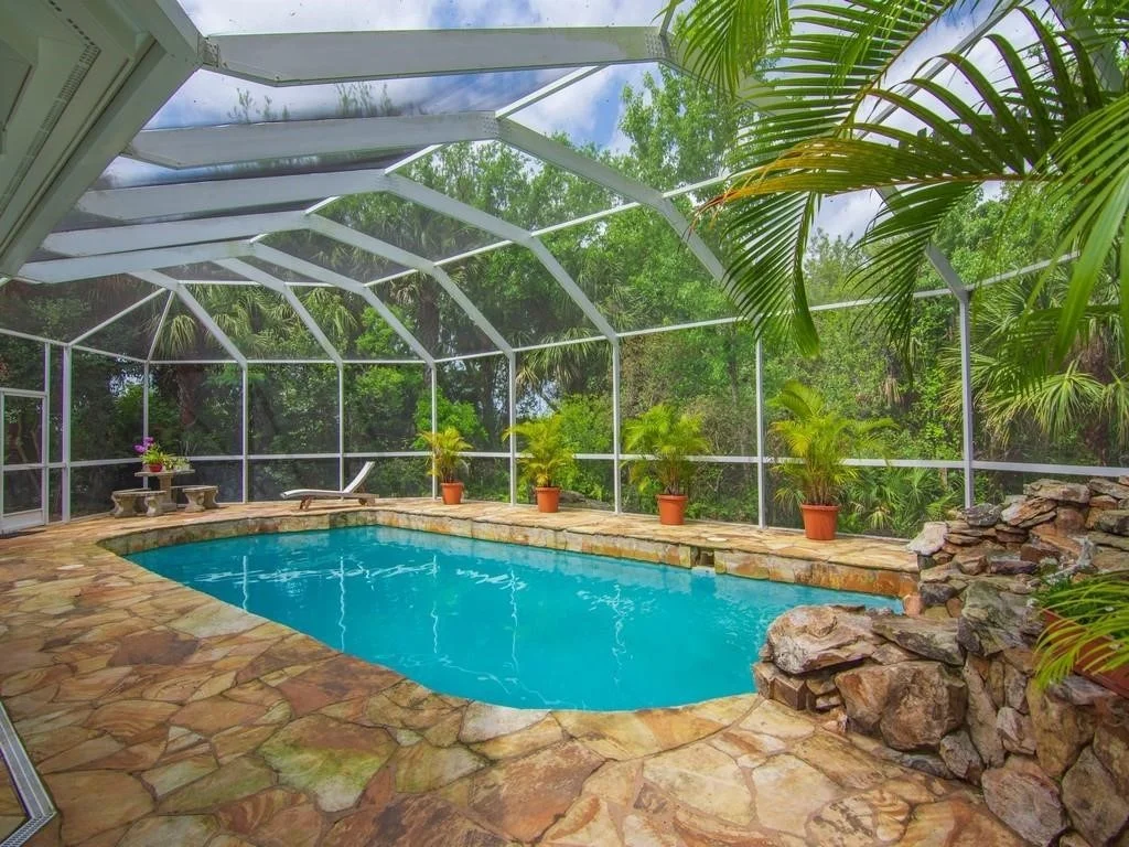 Photo of 881 Robin Lane