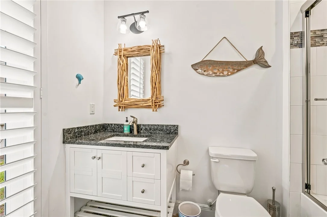 Photo of 3929 Shoreside Drive