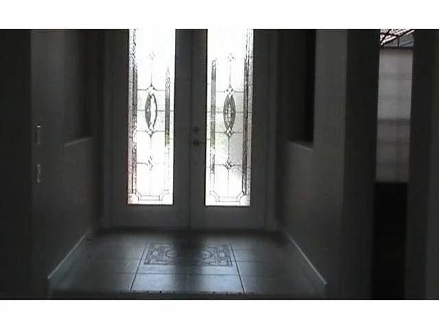 Photo of 605 Caroline Drive